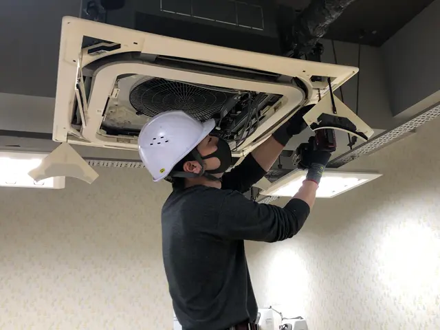 【エアコンクリーニング専門】エアコン分解洗浄のプロが伺います！2台以上がお得！サービスの画像
