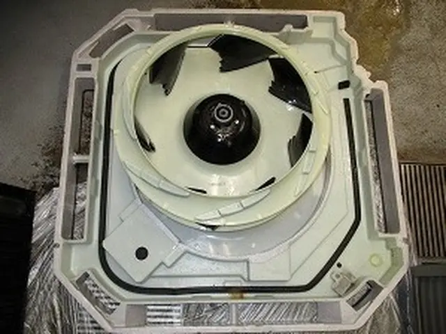 【エアコンクリーニング専門】エアコン分解洗浄のプロが伺います！2台以上がお得！サービスの画像