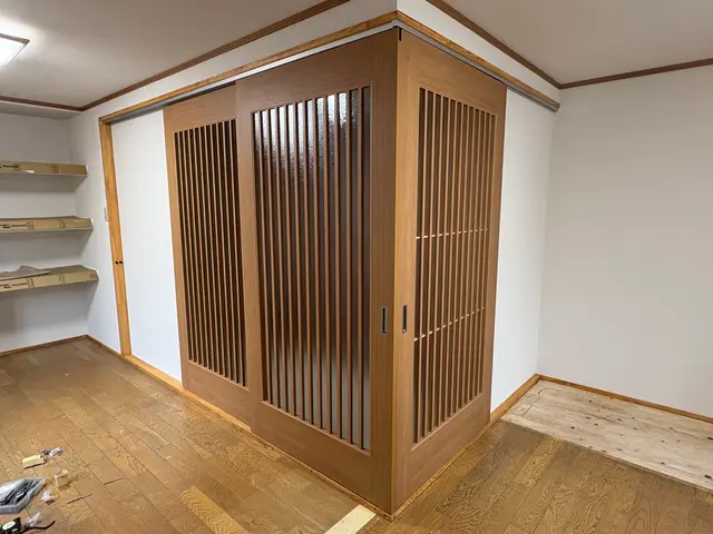 自社スタッフ100%対応！大手経験者による畳から床への完全変身リフォームサービスの画像