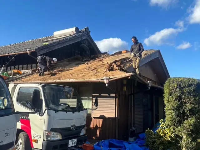 【一級瓦葺き技能士の技術力】20年の実績、2500件経験であなたの屋根を守りますサービスの画像