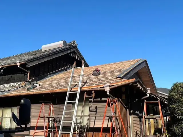 【一級瓦葺き技能士の技術力】20年の実績、2500件経験であなたの屋根を守りますサービスの画像