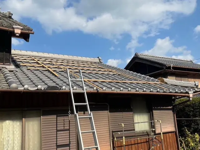 【一級瓦葺き技能士の技術力】20年の実績、2500件経験であなたの屋根を守りますサービスの画像