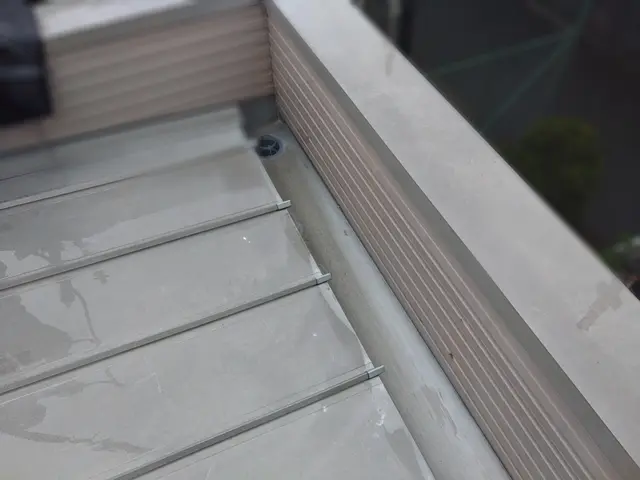 外壁は高圧洗浄だけの対応になります。サービスの画像