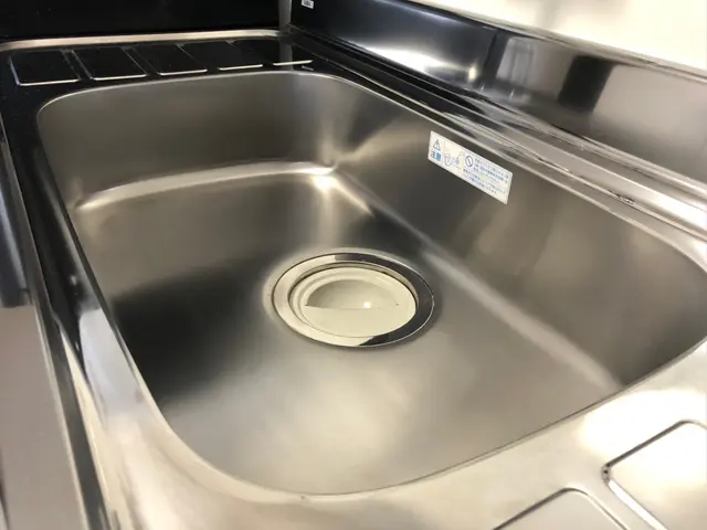 油汚れ、水アカ、五徳とコゲ落としお任せ下さい◉損害保険加入済◉大手での作業経験あサービスの画像