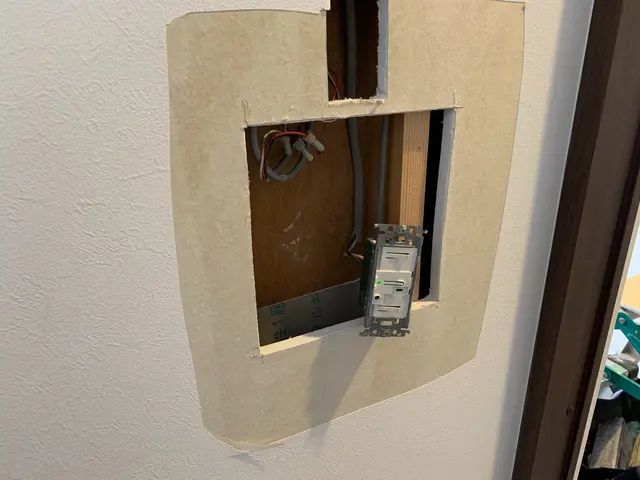 【業歴30年の経験と実績！】理想のお部屋に模様替え　壁装１級技能士常駐サービスの画像