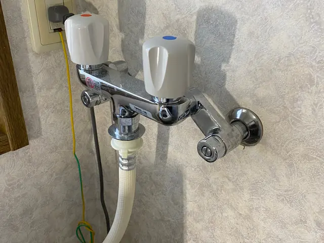 仮の予約をしてから写真でお見積もりします。お見積もりをしてから工事の予約をお願いサービスの画像