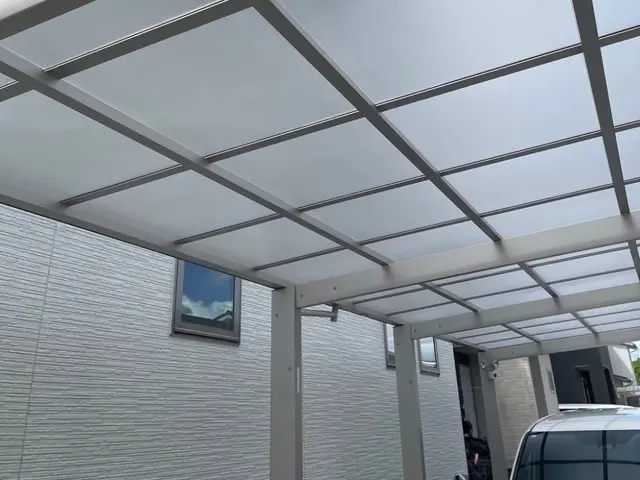 【2月6日出店】黒ずんでしまったカーポートを綺麗にします！サービスの画像