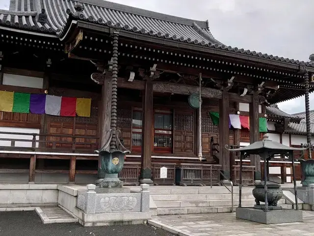 お忙しい方の代わりに大切に真心込めてお参り致します。サービスの画像