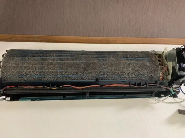 年中無休◇エコ洗剤使用！エアコンの隅々まで高圧洗浄！お掃除ロボット付きも対応OKサービスの画像