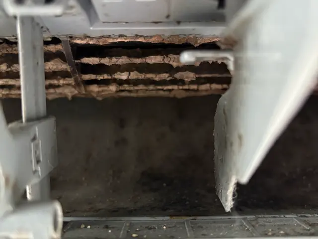 ピーク前早割り|ノーマルエアコン9,000円|今なら無料で防カビ仕上げ|複数割有サービスの画像