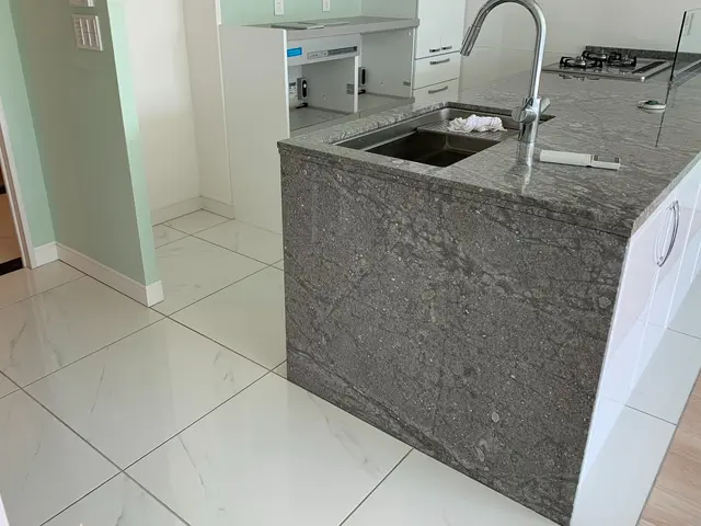 石材フロアコーティング【ストーンコート⁺プラス・SIAA承認登録の抗菌】サービスの画像