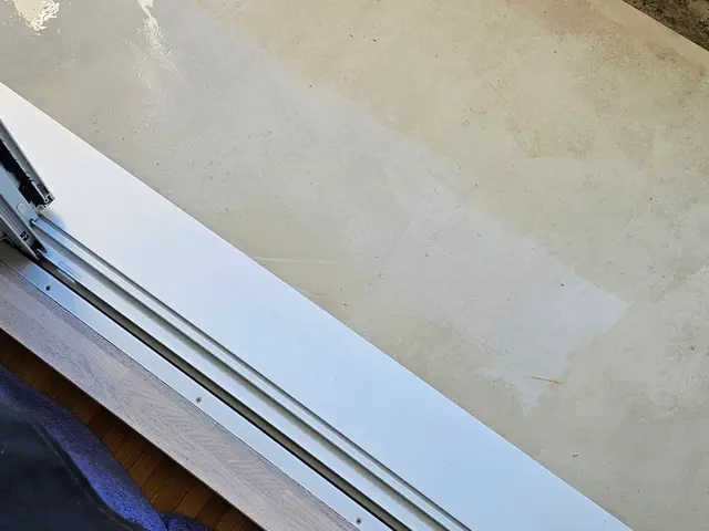 ベランダの他、駐車ポート、玄関ポーチ、外壁（高所除く)高圧洗浄※必ず女性同伴サービスの画像