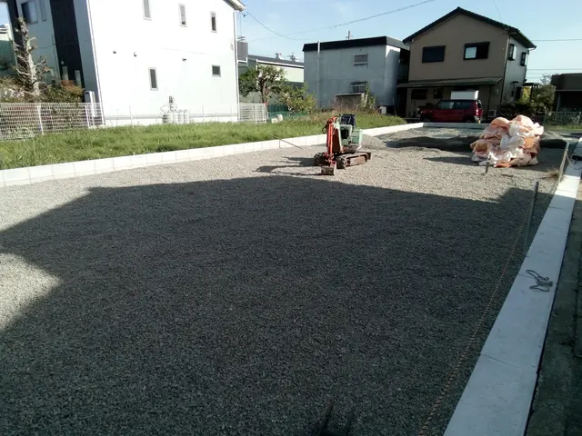 ☆雑草対策　防草シート～砂利敷き　お任せください！　損害保険加入済みで安心◎サービスの画像