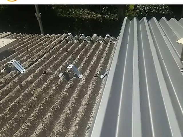 《業界10年/京都、滋賀対応》屋根雨漏り、屋根葺き替え工事はお任せ下さい。サービスの画像