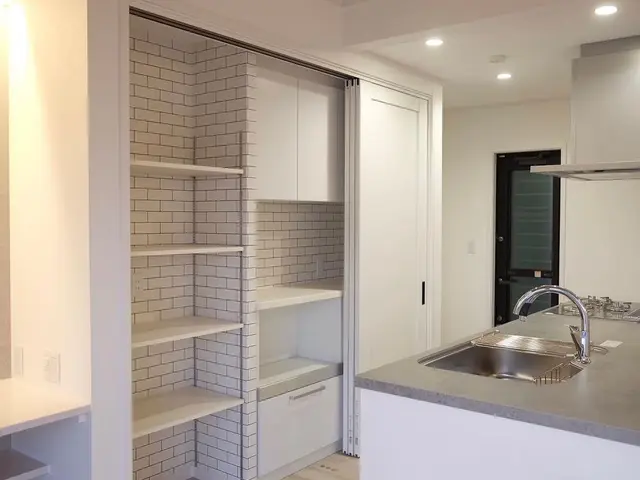 【安心低価格】可動棚（自在棚）の設置、取り付けはプロにお任せください！サービスの画像