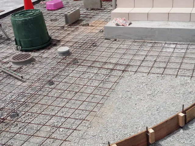 駐車場の土間コンクリート施工!!　＊犬走り工事なども承っております。サービスの画像