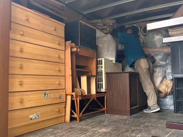 ご依頼急増中！！まだ使えるモノは買取でお得に。安心の不用品回収はお任せ下さい！！サービスの画像