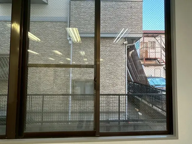 窓の汚れが気になりませんか！？ぜひ当店にお任せください、徹底窓清掃！！サービスの画像