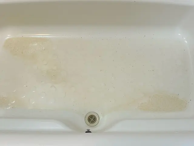 湯はり後に気になる浮遊物はありませんか？それは湯垢や皮脂汚れが溜まったものです！サービスの画像