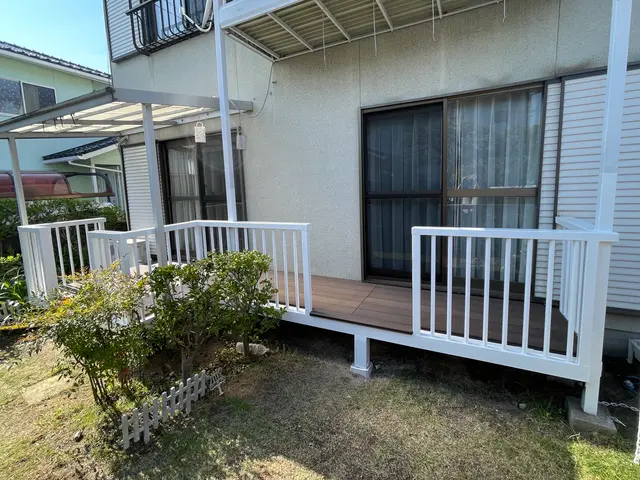 ウッドデッキの製作もお任せください　深夜帯も相談可◎損害保険加入済み◎サービスの画像