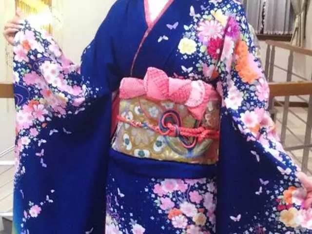 出張着付け【結婚式場などで着付け経験豊富】着付けにヘアとメイクもあわせて承りますサービスの画像