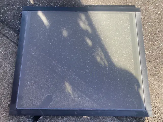 [神奈川地域密着店]網戸の張替え!!東京も目黒、大田区、世田谷区は対応可能！サービスの画像