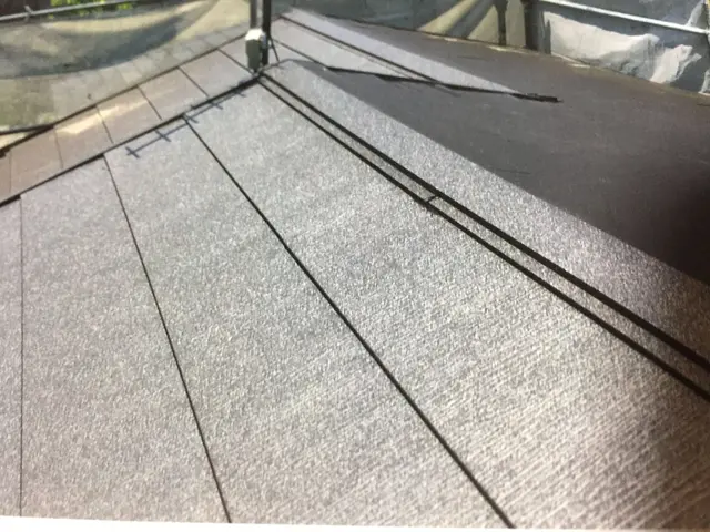 【台風で捲れてしまった！｝ズレた瓦の修理でも！！部分補修は3万円より！！サービスの画像