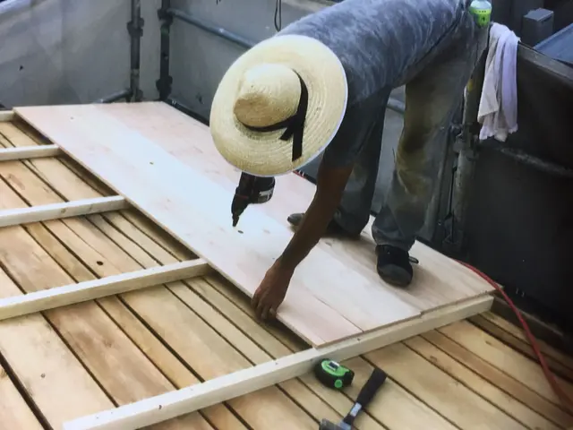 【台風で捲れてしまった！｝ズレた瓦の修理でも！！部分補修は3万円より！！サービスの画像