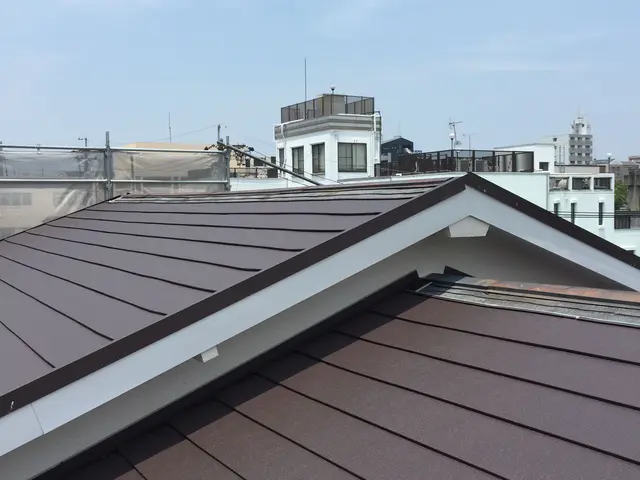 【台風で捲れてしまった！｝ズレた瓦の修理でも！！部分補修は3万円より！！サービスの画像