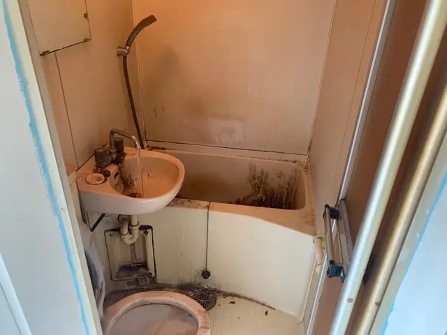 【セットでお得】お風呂の汚れ気になりませんか？写真の私が対応致します！！サービスの画像