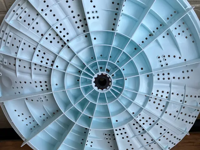 縦型洗濯機のクリーニング！洗濯物に黒い物がついてませんか？ぜひ！サービスの画像