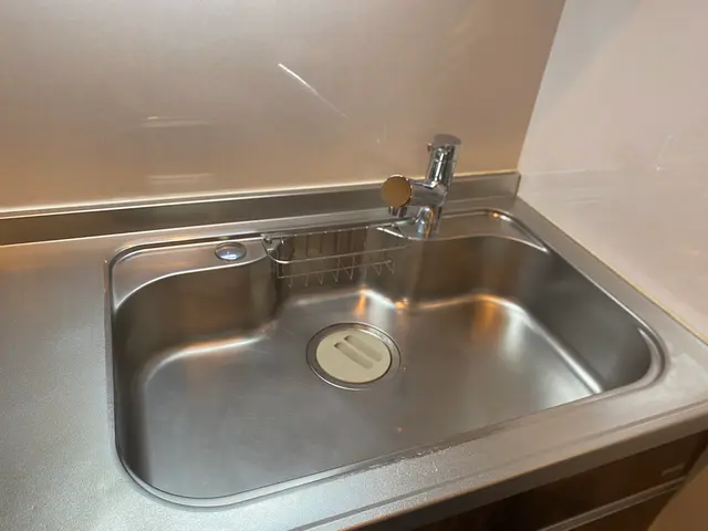 ★コンロ周りの油、焦げも徹底洗浄★シンクもピカピカに！サービスの画像