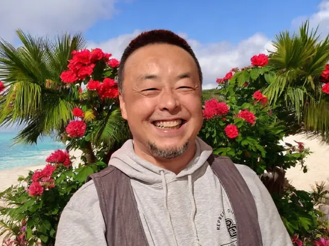 ★沖縄本島★玄関､室内ドアのキズや色褪せ★扉は家や部屋の顔ちゅらかーぎーがいいさサービスの画像