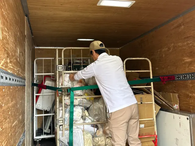 (不用品回収2tトラック1台満載 )PayPay対応★一都三県対応サービスの画像