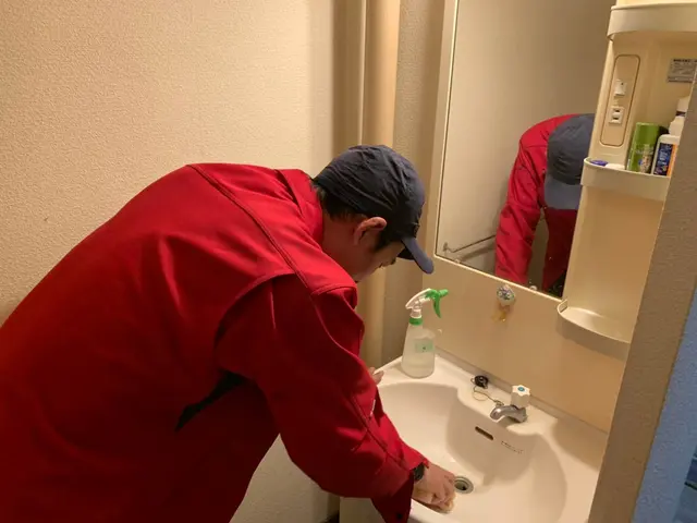 ★水垢、カビも徹底除去で洗面所がピカピカ！★作業だけでなく接客もご満足頂けます♪サービスの画像