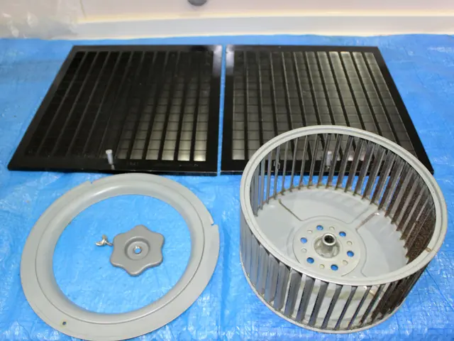 今だけ割引限定価格！ピカチカ完全女性スタッフ油汚れスッキリ換気扇クリーニングサービスの画像