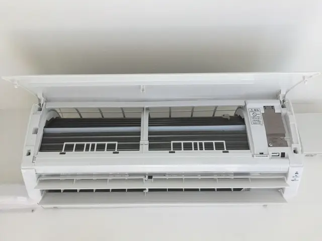 沖縄エリアご好評につき室外機クリーニング無料サービス中です。この機会に是非！サービスの画像