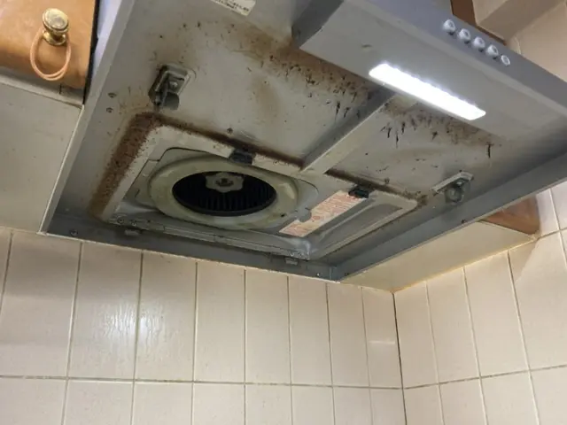 今年中の予約可！嫌な臭いも徹底洗浄でスッキリ！【レンジフードクリーニング】サービスの画像