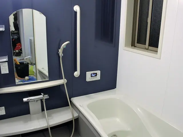 1月限定価格！完全ピカチカ女性スタッフ！カビ水垢がスッキリぴか浴室クリーニングサービスの画像