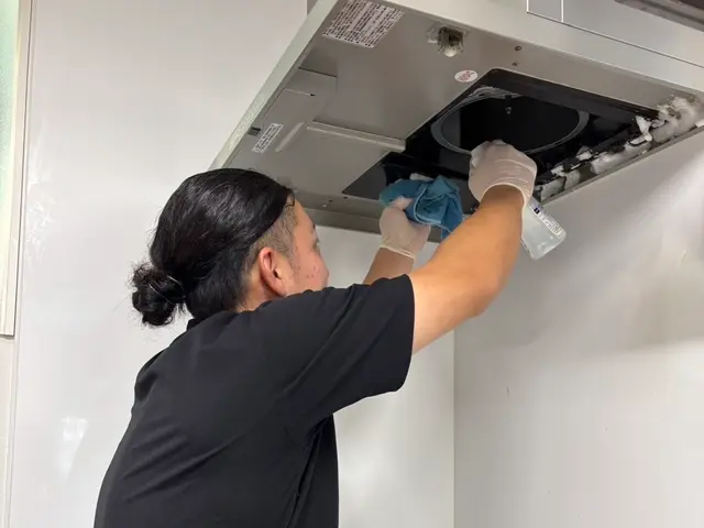 年末に向けて換気扇を綺麗にしませんか？経験を活かして迅速丁寧に作業いたしますサービスの画像