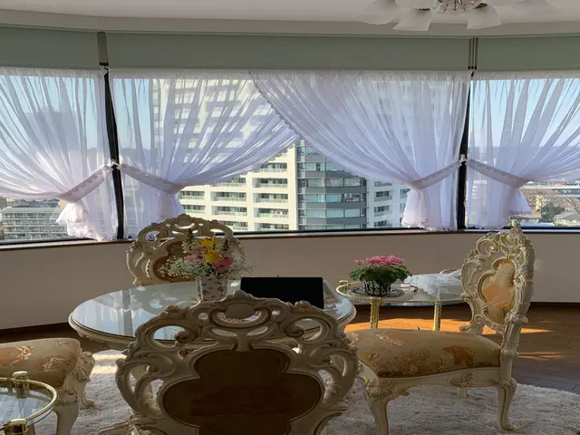 ◇窓装飾業界25年の経験◇年間400件以上の取付実績！◇窓装飾プランナー所有！サービスの画像