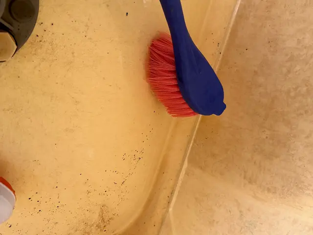 年間1,000件の現場実績。清掃、消毒作業は貯水槽清掃監督者にお任せ下さいサービスの画像