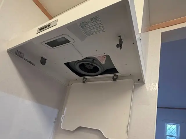 ギトギト油汚れ、徹底洗浄！サービスの画像