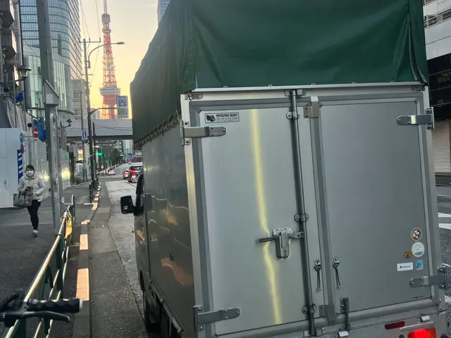 【経験豊富スタッフが丁寧対応】損害保険加入済み◉フットワーク軽め★養生しっかり！サービスの画像