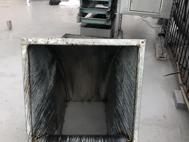 【経験28年の実績】おもわず笑顔になります　　私店長と息子で伺わせていただきますサービスの画像