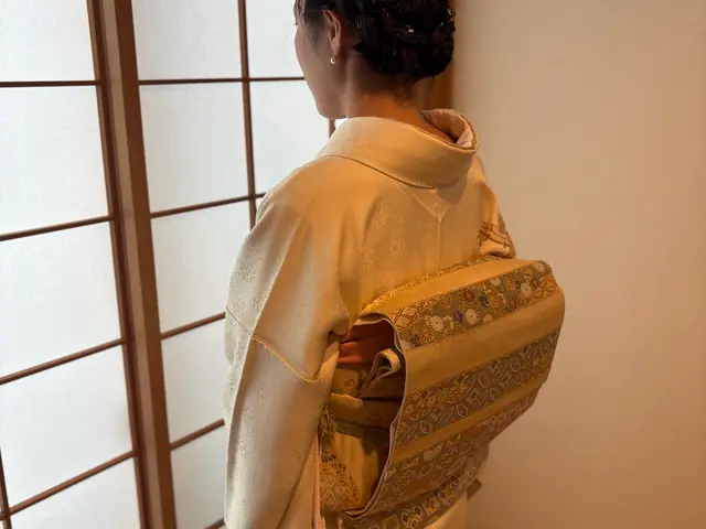 ★身体をすらっと美しく見せるお着付け★簡単ヘアアレンジ込/保育士×着付け師