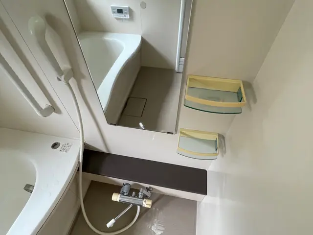 特別価格☆エプロン内部、浴室換気扇！実はカビで汚れます！カビを吸わないで！サービスの画像