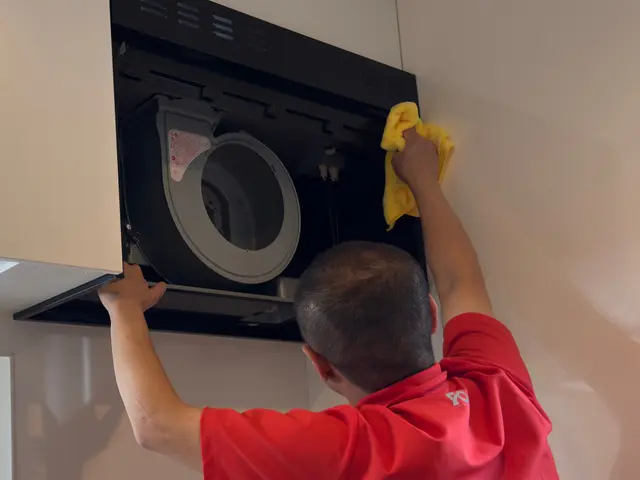 普段のお掃除では手に負えないところも、プロが汚れを一掃します。サービスの画像