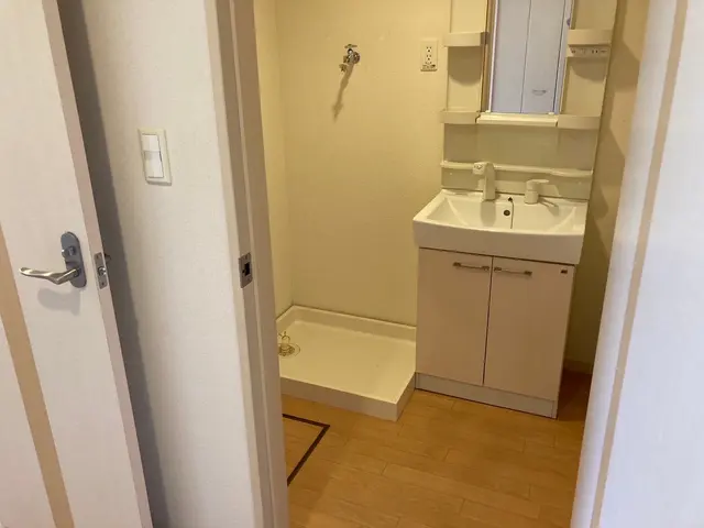 親切、丁寧をもっとうに作業しお客様の新しい生活のお役に立てればと願っております。サービスの画像