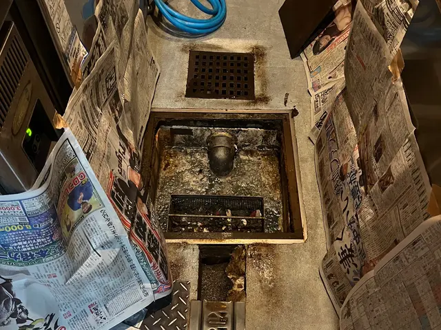 グリストラップ清掃サービスの画像